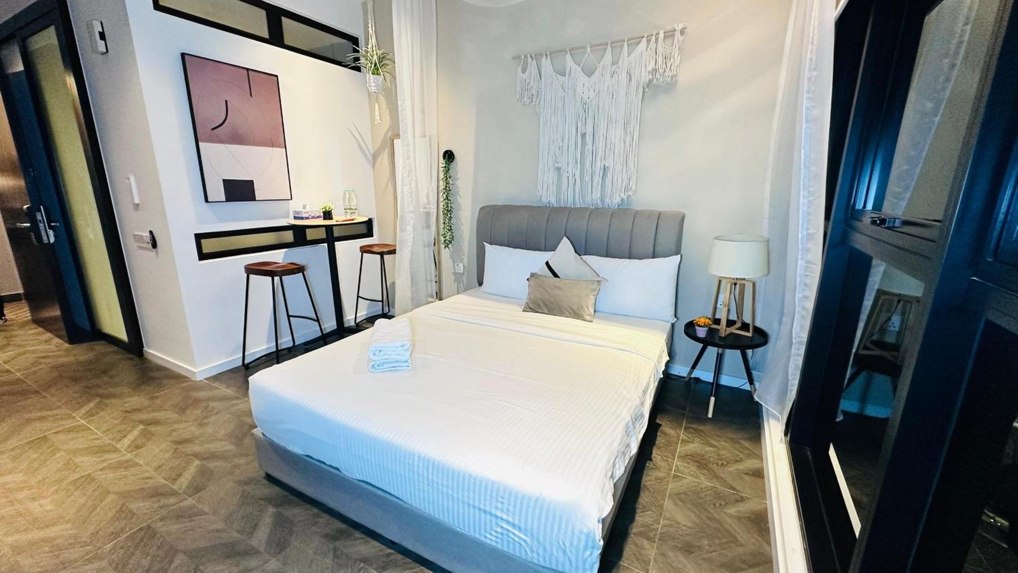 Scarletz Suites Klcc By Luxe Suites Kuala Lumpur Habitación foto